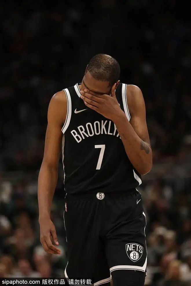 九游体育- 雄鹿队送米德尔顿到奇才队 